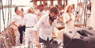vip-sailing-dancing